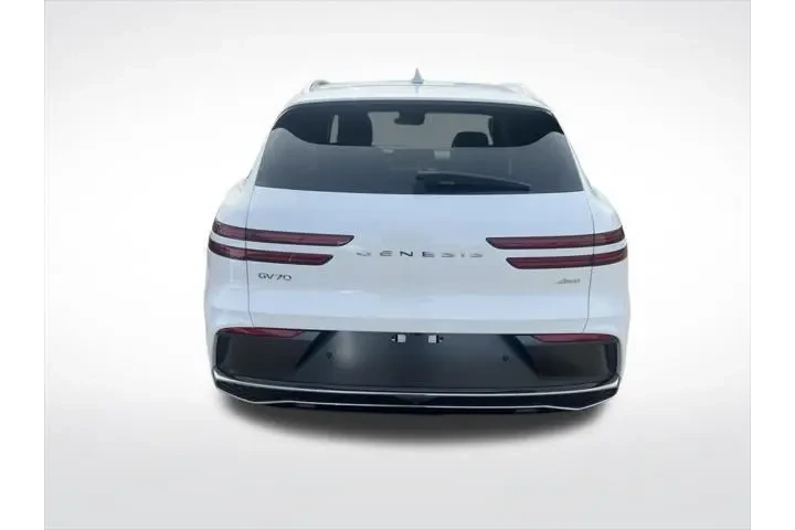 $39900 : Genesis GV70 2026 AWD 2.5T S image 7