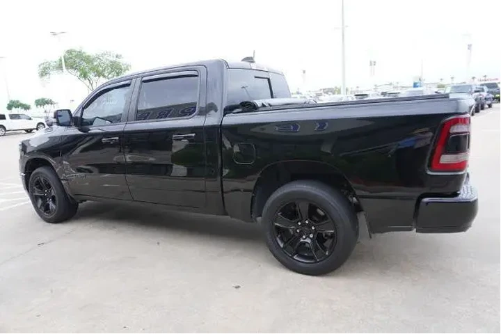 $32788 : Ram 1500 2021 4x4 Lone Star image 4
