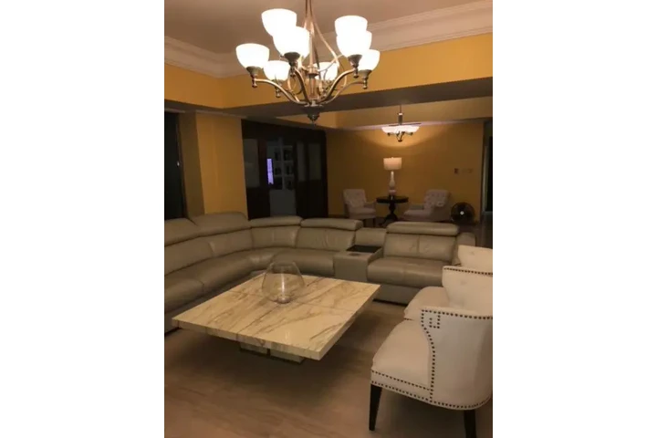 $4000 : Viva como un Rey, Vista al mar image 6