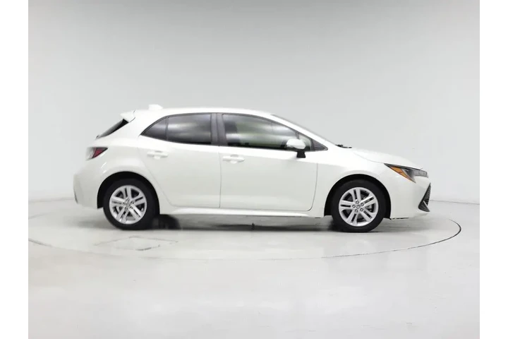 $18998 : Toyota Corolla Hatchback 202 image 7