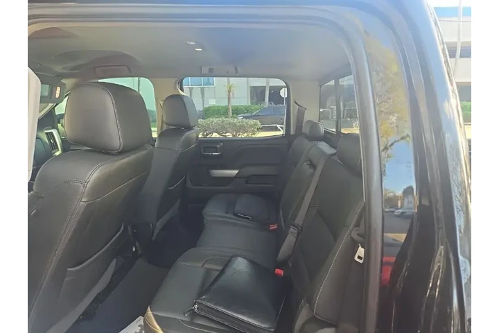 $27000 : Chevrolet Silverado 2500HD 2 image 8