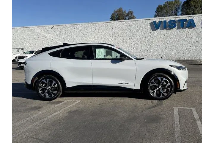 $34050 : Ford Mustang Mach-E 2023 AWD image 8