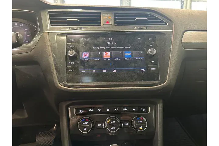 $18000 : Volkswagen Tiguan 2020 AWD S image 3