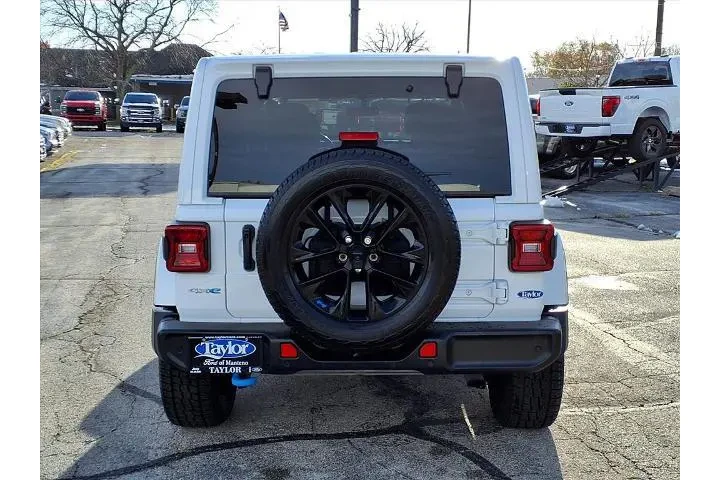 $34996 : Jeep Wrangler Unlimited 2022 image 6