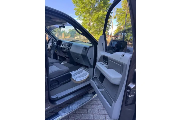 $4500 : 2006 F-150 XLT image 7