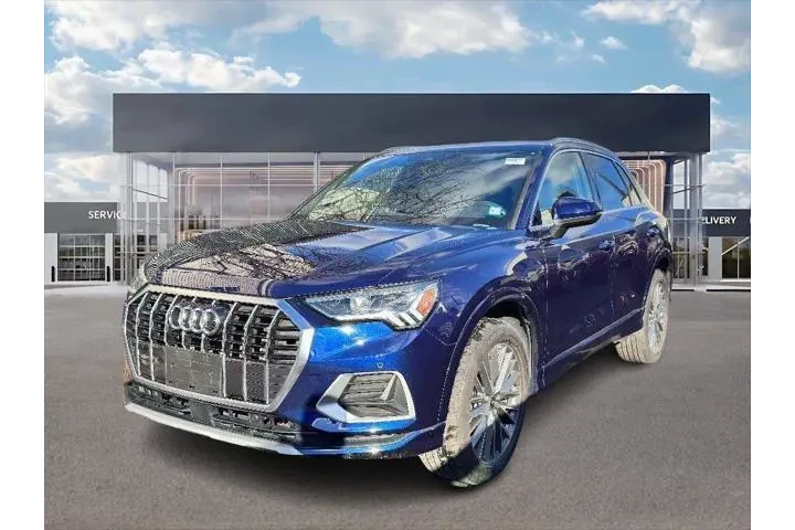 $23990 : Audi Q3 2021 AWD quattro Pre image 1