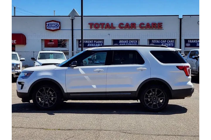 $17485 : 2018 Explorer XLT image 3