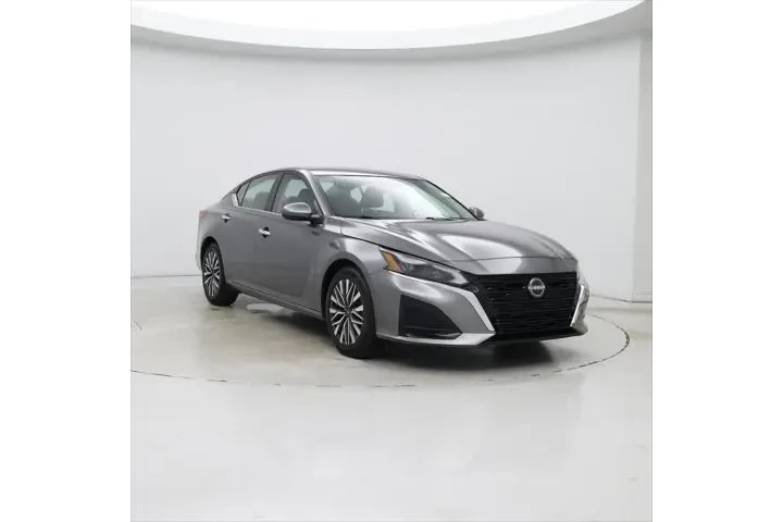 $21998 : Nissan Altima 2023 2.5 SV 4d image 1
