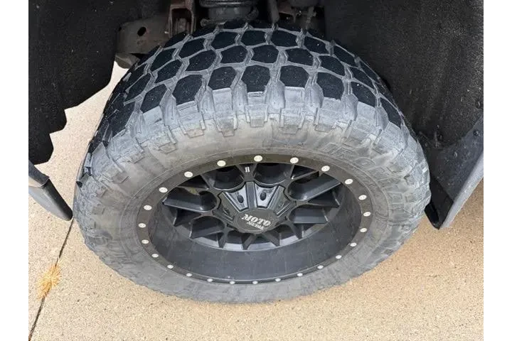 $11700 : GMC Sierra 1500 2014 4x4 SLT image 10