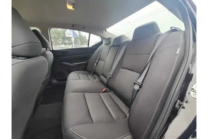 $16999 : Nissan Altima 2023 2.5 SV 4d image 8