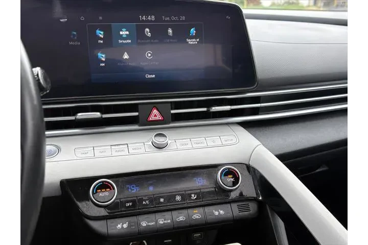 $20729 : Hyundai ELANTRA Hybrid 2023 image 10