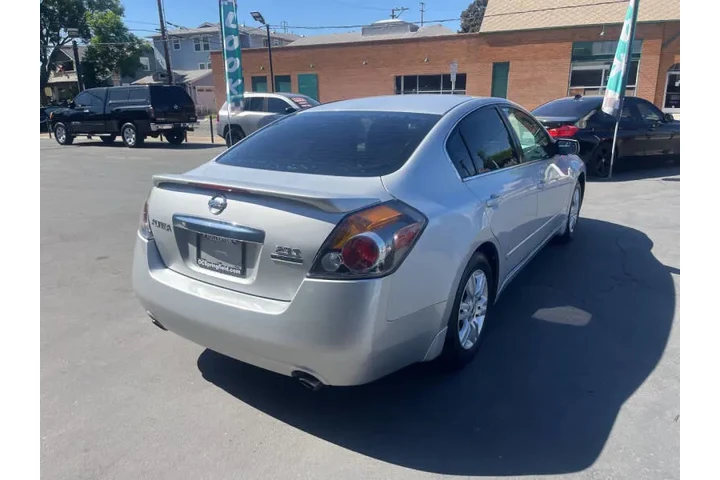 $7995 : 2011 Altima 2.5 S image 6