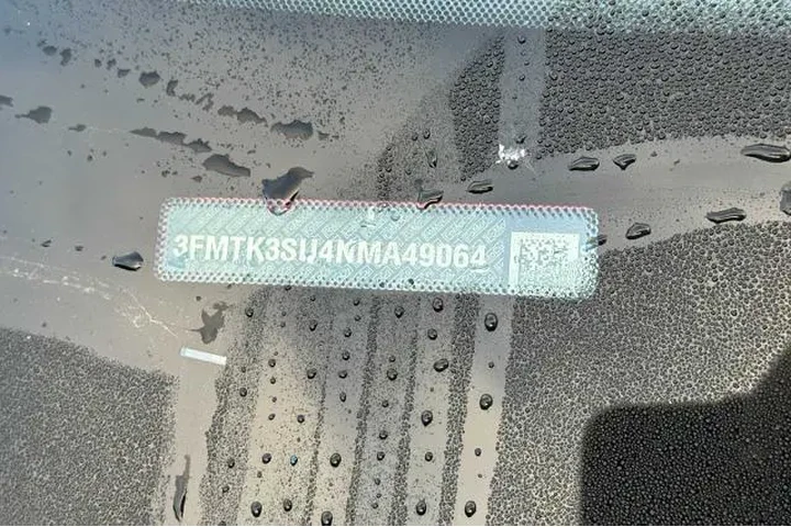 $26791 : Ford Mustang Mach-E 2022 AWD image 3