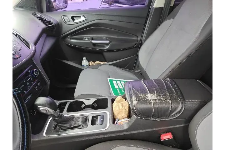 $13728 : Ford Escape 2018 SE 4dr SUV image 10