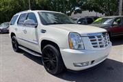 $10995 : 2010 Escalade Luxury thumbnail