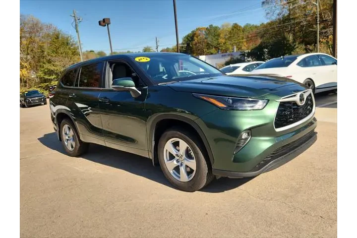 $38598 : Toyota Highlander 2025 LE 4d image 9