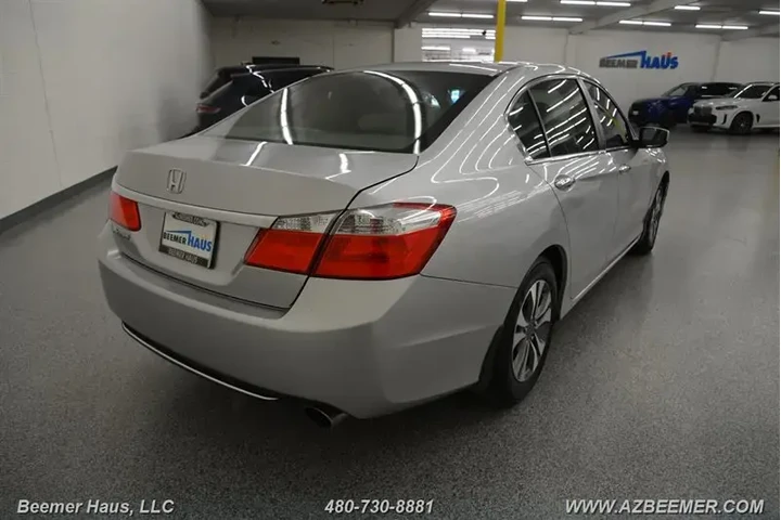 $9998 : Honda Accord 2013 LX 4dr Sed image 9