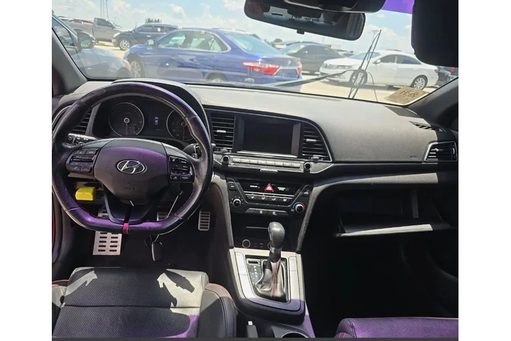 $4950 : 🚘 Hyundai Elantra Sport 2019 image 4