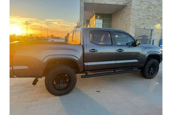 $28995 : Toyota Tacoma 2021 4x2 SR5 4 image 5