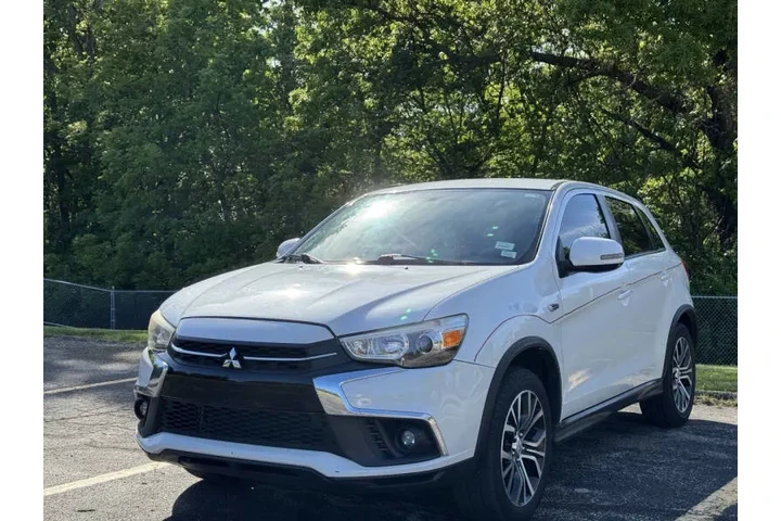 $7999 : 2018 Outlander Sport LE image 2