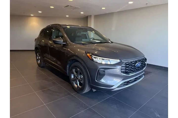 $20984 : Ford Escape 2023 AWD ST-Line image 4