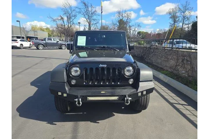 $18995 : Jeep Wrangler 2017 4x4 Sport image 2
