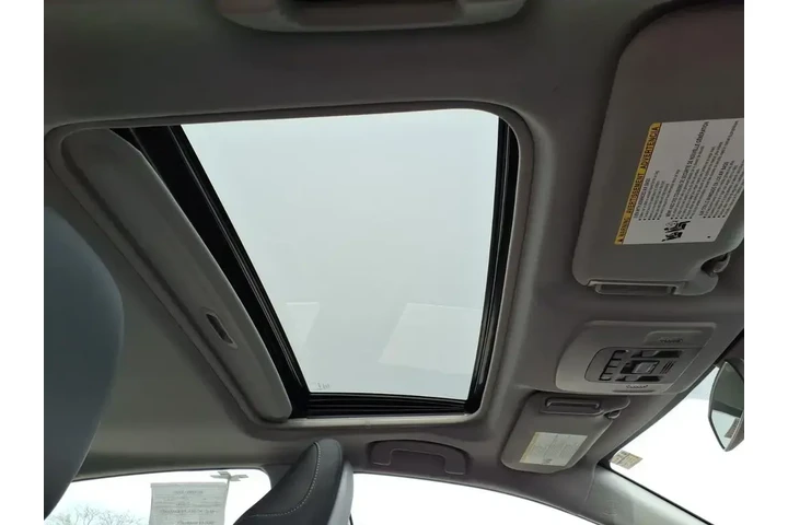 $25789 : Toyota Camry 2023 AWD SE 4dr image 7