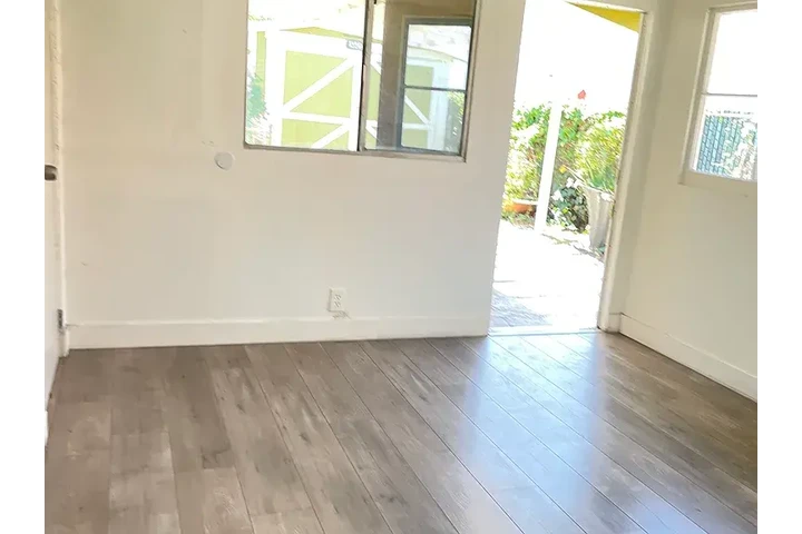 $1495 : Boyle Heights 3 & 1 image 5