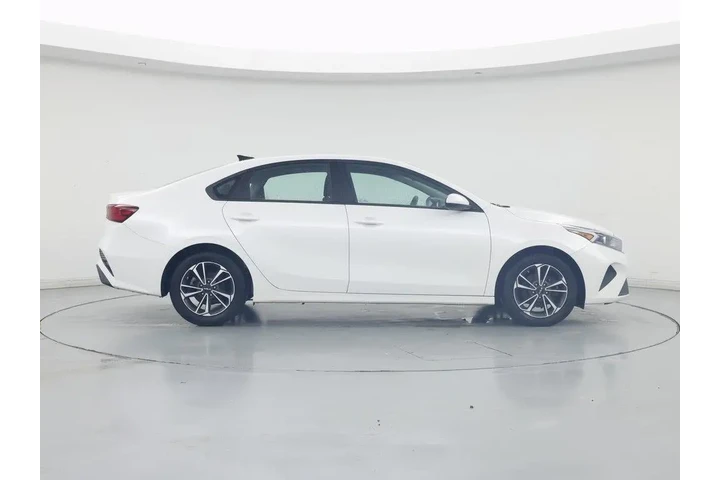 $18998 : Kia Forte 2024 LXS 4dr Sedan image 7