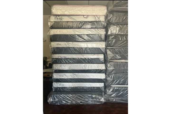 $1 : Mattress Blowout Sale image 1