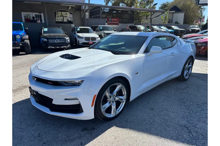2023 Camaro RWD Coupe 2SS image 1