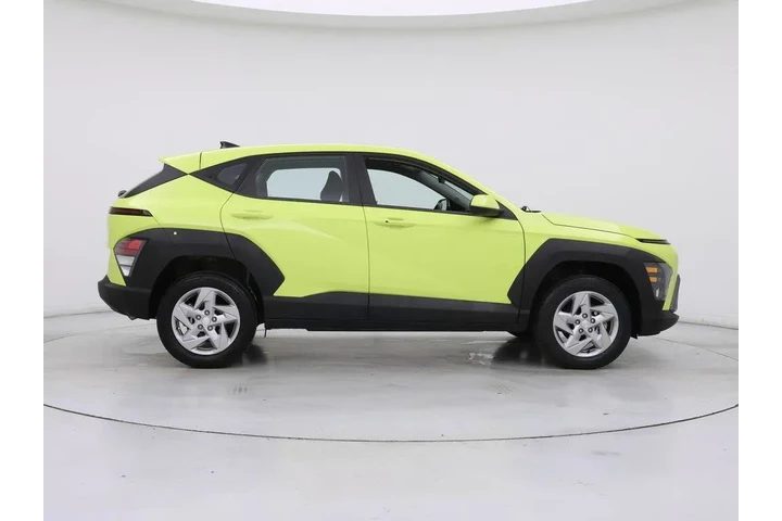$22998 : Hyundai KONA 2024 AWD SE 4dr image 7