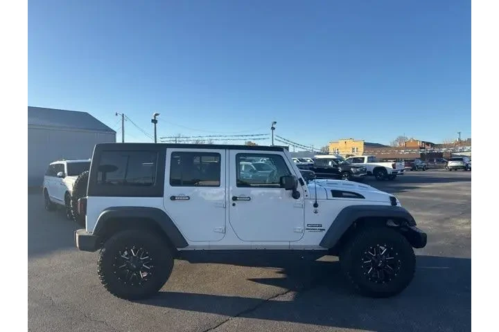 $20349 : Jeep Wrangler JK Unlimited 2 image 6