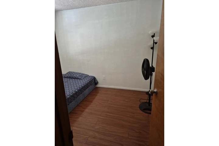 $700 : RENTO cuarto S Fontana image 1