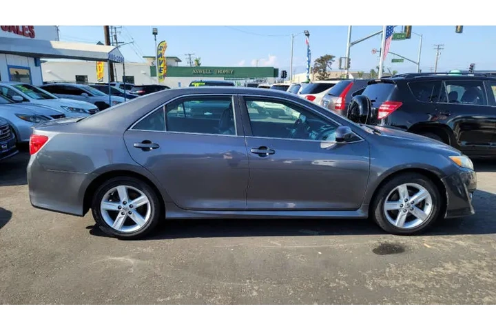 $9995 : 2012 Camry SE image 4