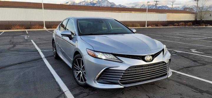 $22700 : 2021 Camry XLE image 3