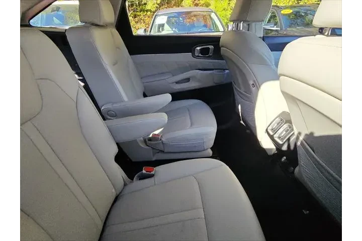 $29500 : Kia Sorento 2023 AWD SX 4dr image 8