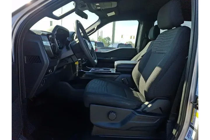 $39565 : Ford F-150 2023 4x4 XL 4dr S image 10