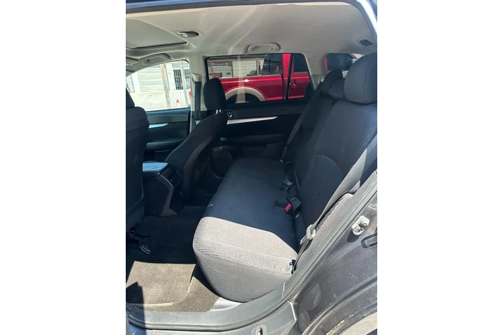 $6495 : 2011 SUBARU OUTBACK2011 SUBAR image 1