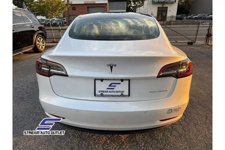 $19936 : Tesla Model 3 2021 AWD Long image 10