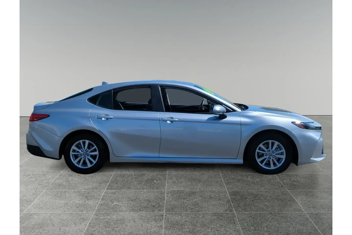$29400 : Toyota Camry 2025 SE 4dr Sed image 6