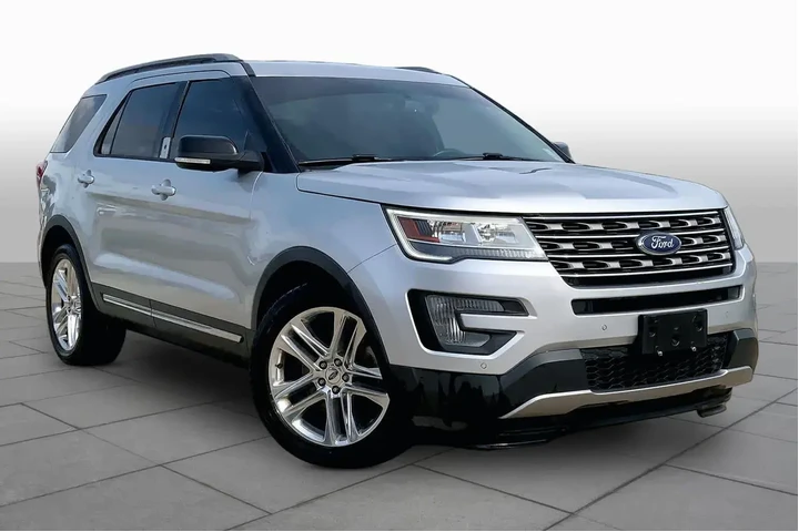 $12865 : Ford Explorer 2017 XLT 4dr S image 3