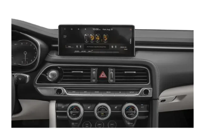 $29990 : Genesis G70 2023 3.3T Standa image 6