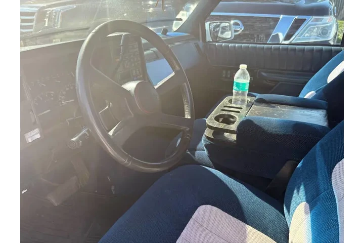 $15950 : 1994 GMC Sierra 1500 image 9