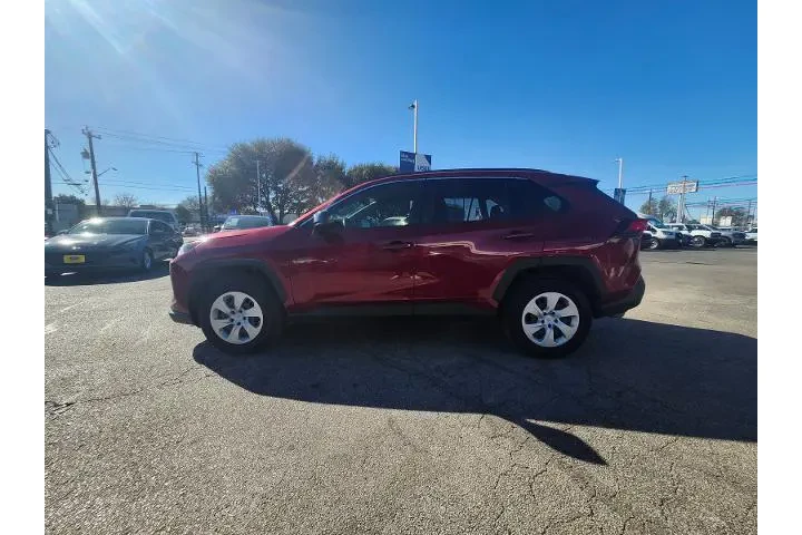 $17998 : Toyota RAV4 2019 LE 4dr SUV image 4
