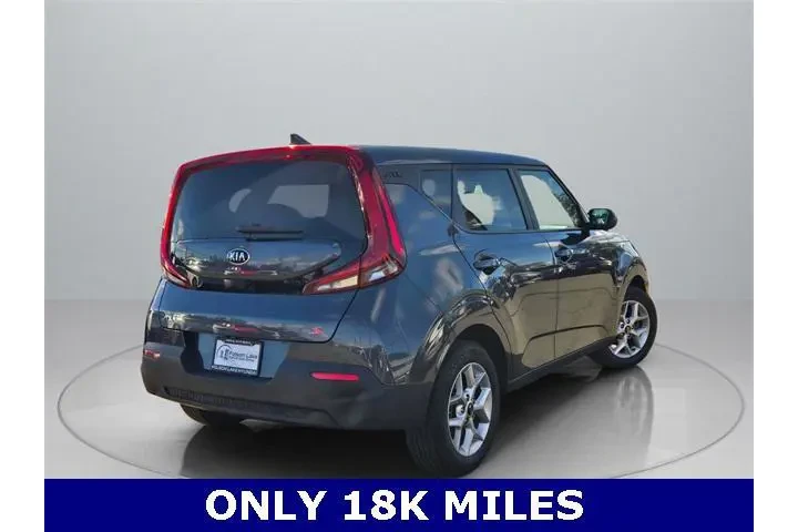 $15993 : Kia Soul 2020 S 4dr Crossove image 8