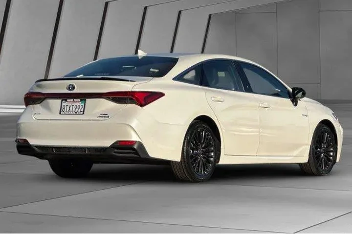 $31000 : Toyota Avalon Hybrid 2021 XS image 4
