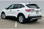 $17950 : Ford Escape 2022 S 4dr SUV thumbnail