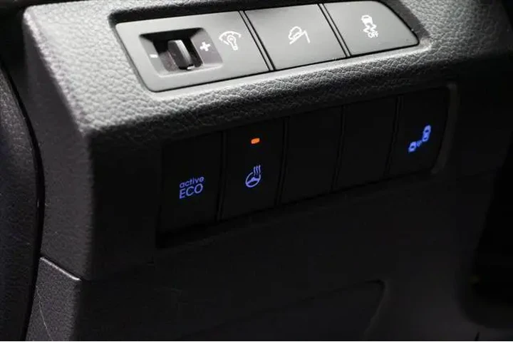 $11994 : Hyundai SANTA FE Sport 2015 image 6