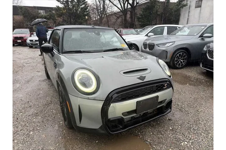 $30943 : MINI Convertible 2023 Cooper image 6